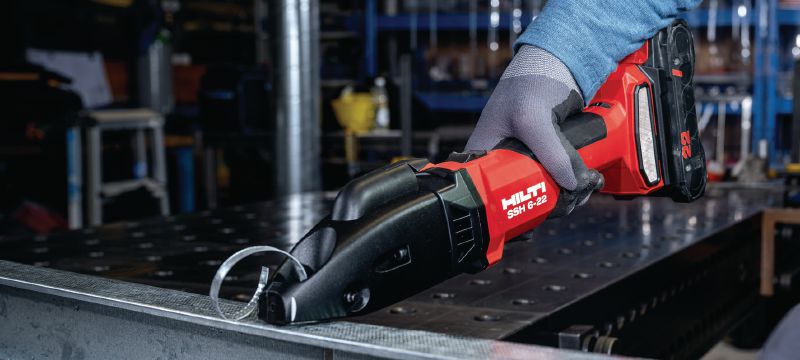 Cisaille sans fil SSH 6-22 pour métal Cisaille à double coupe sans fil pour découpes rapides dans la tôle et les profilés jusqu'à 2,5 mm│calibre 12, avec disques Hilti SSH CS incluses (plateforme de batteries Nuron) Applications 1